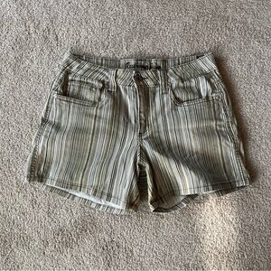 Roadrunner Jeans Green/Beige Pin-Striped Shorts